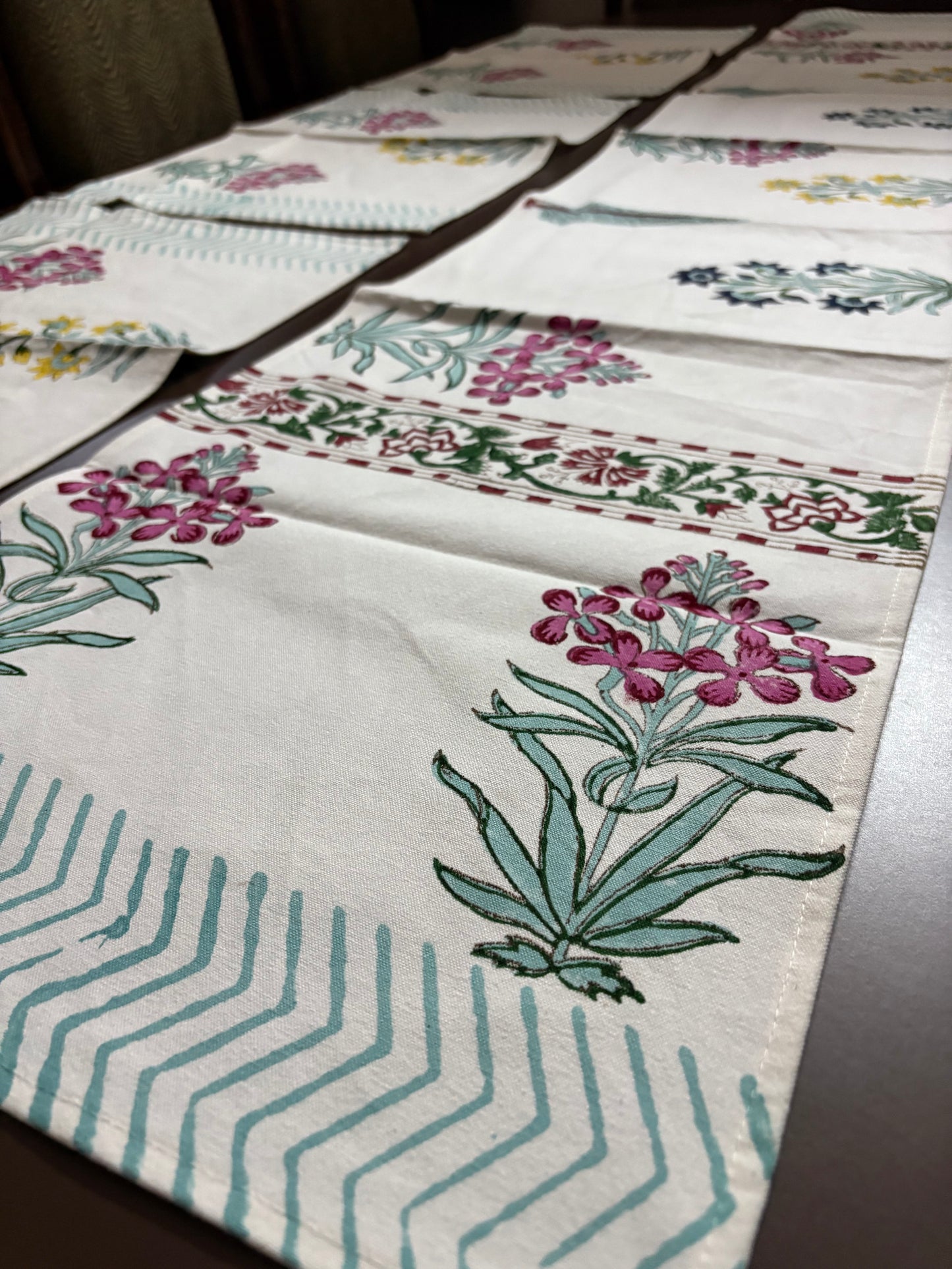 Hand Block Canvas Table Runner & 6 Mats Set