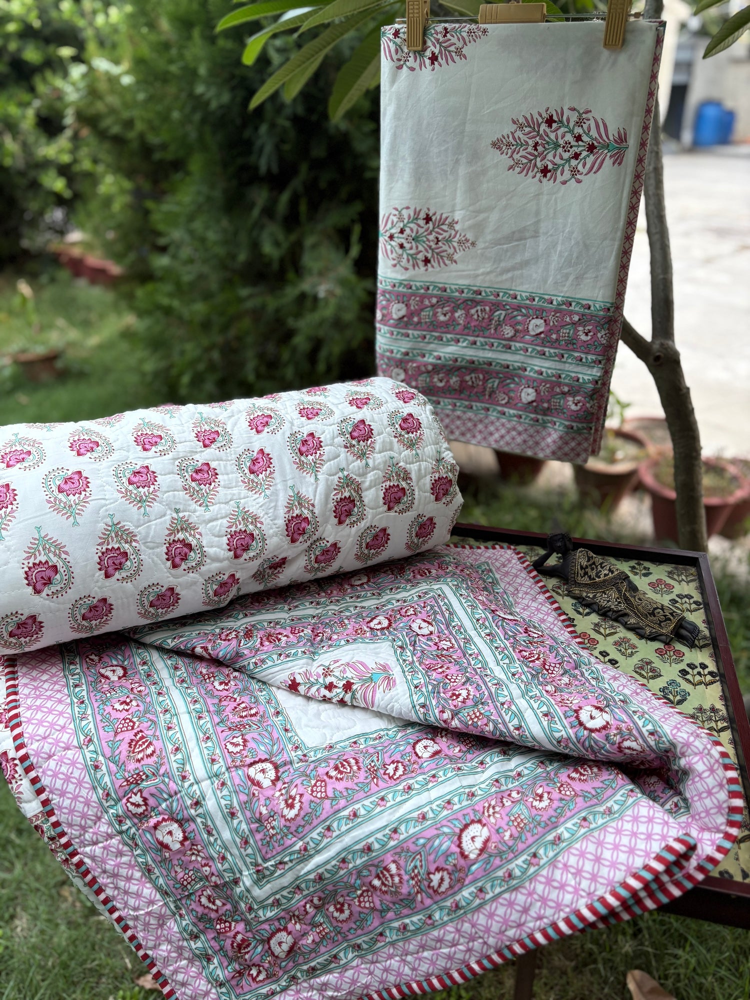 Bedsheet Comforter Combo Set