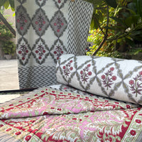 Hand Block Jaal Bedsheet & Reversible Comforter Set | 100% Cotton Bedding Set