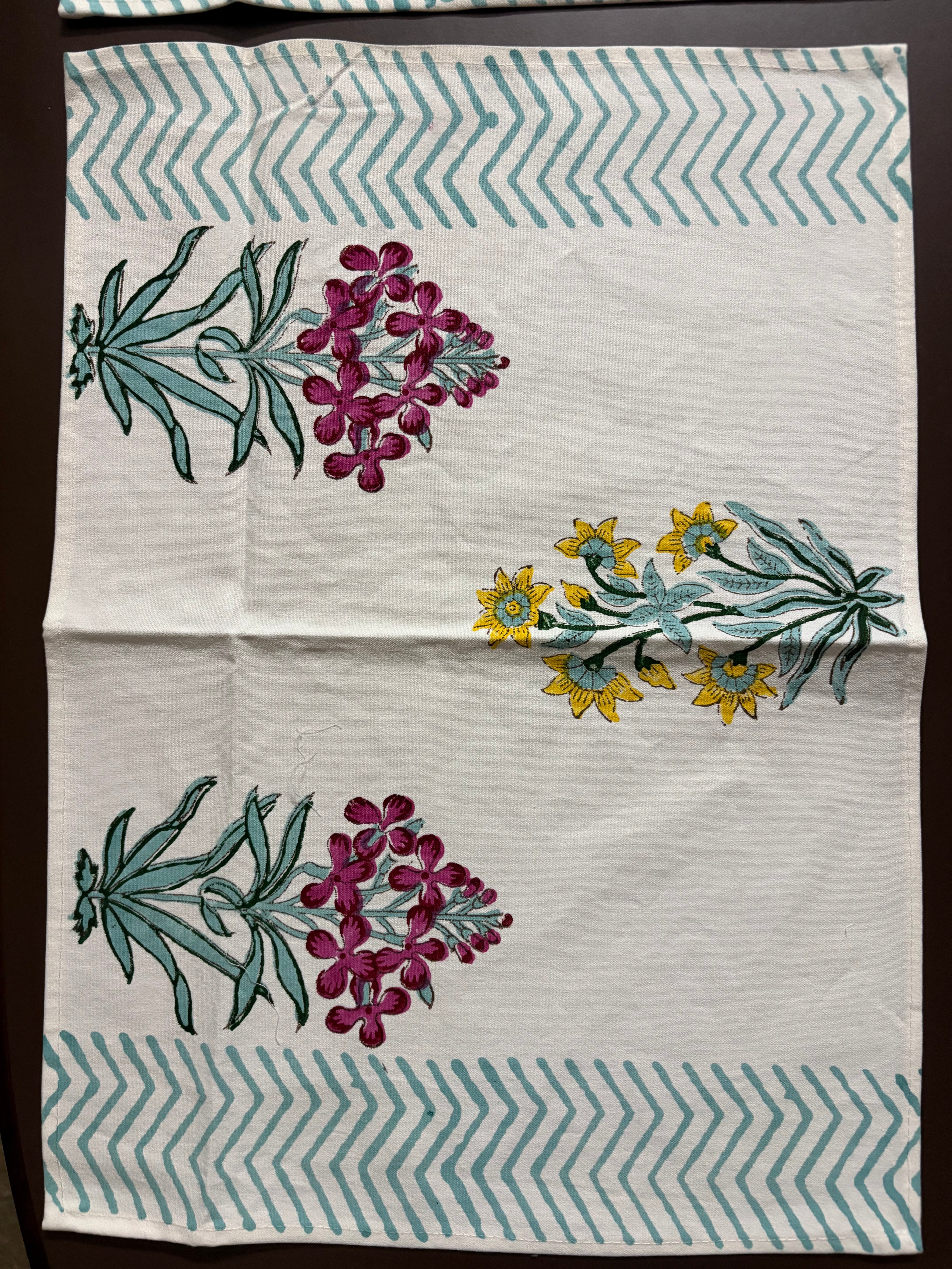 Hand Block Canvas Table Runner & 6 Mats Set