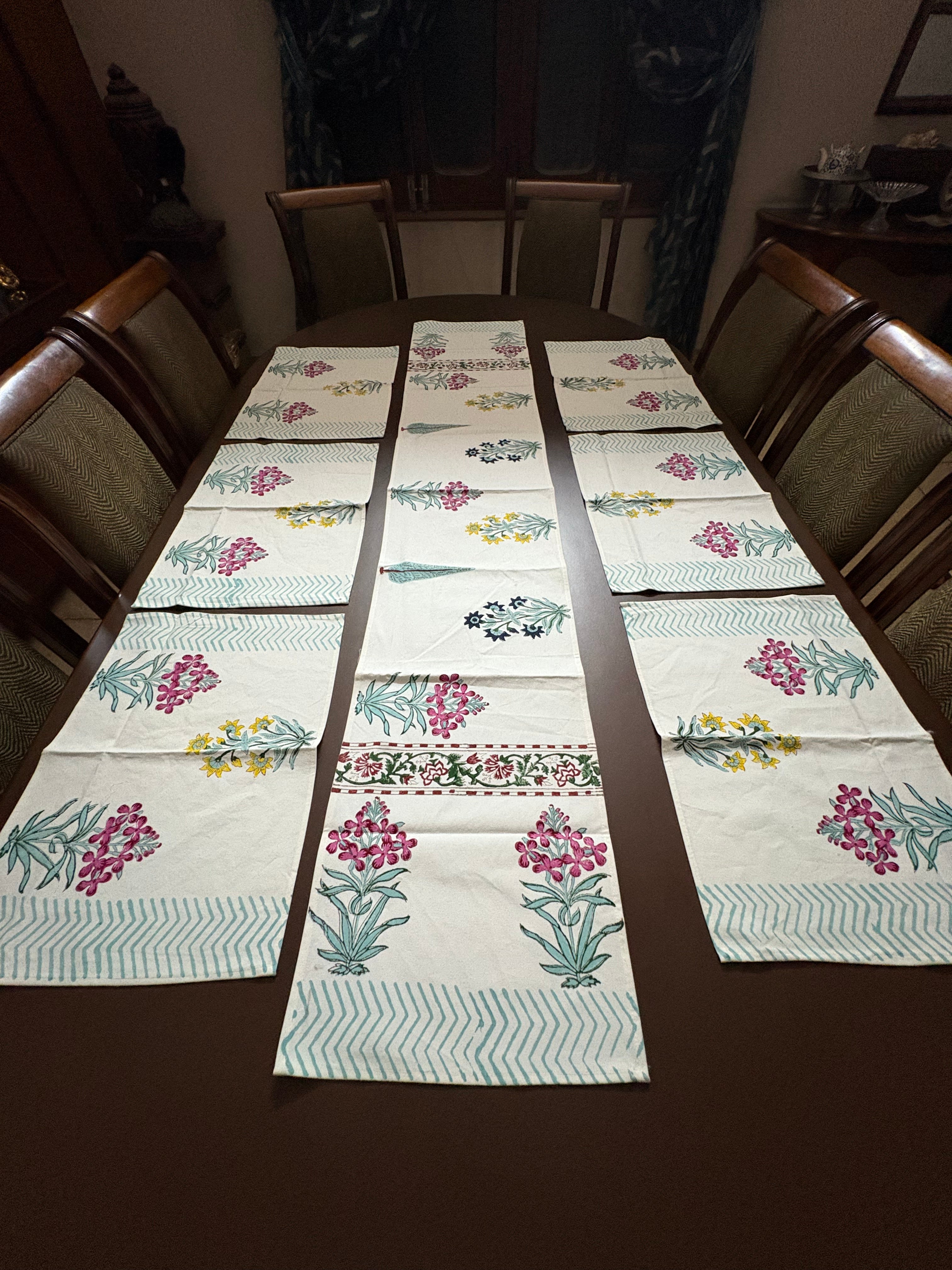 Hand Block Canvas Table Runner & 6 Mats Set