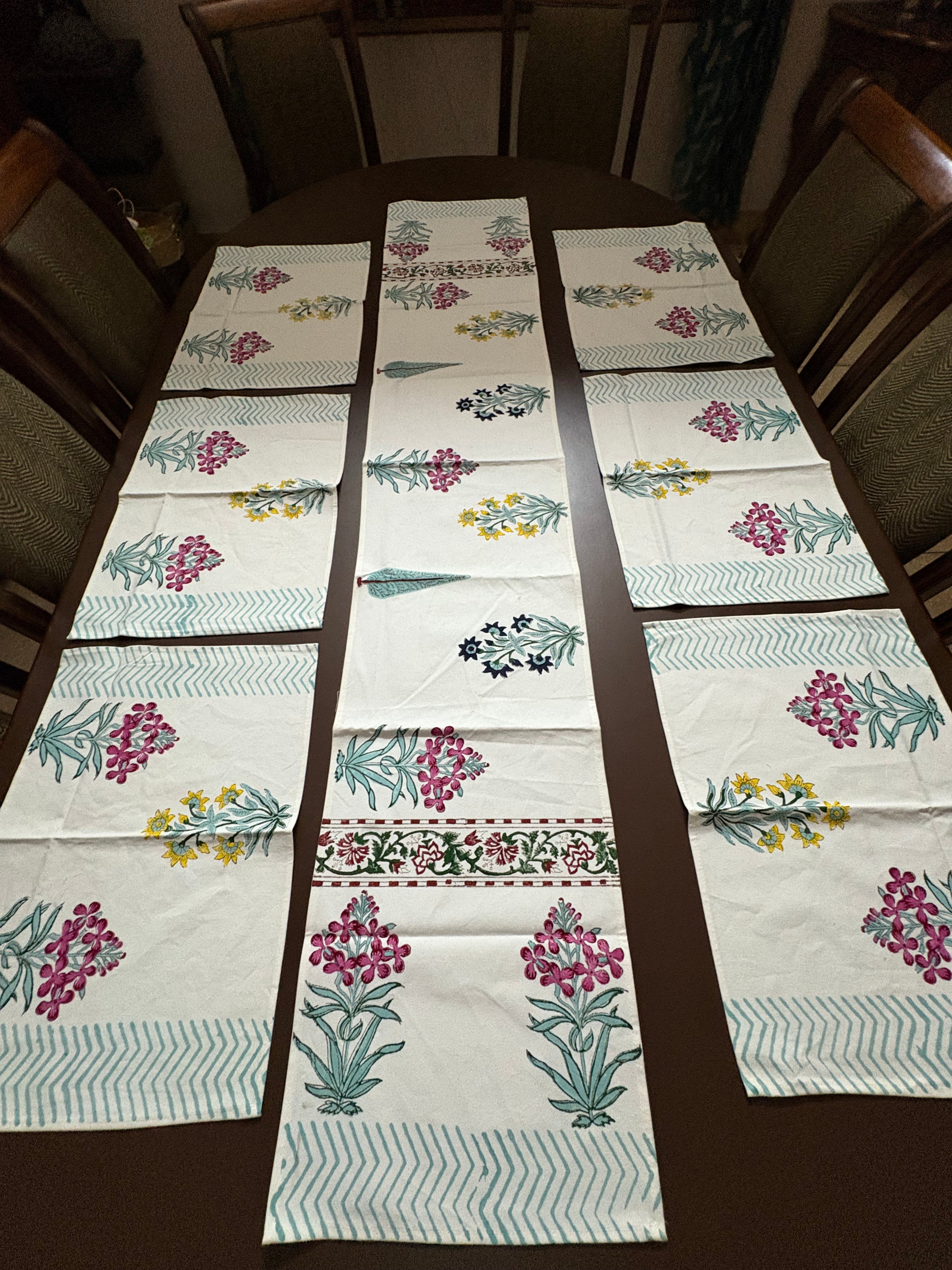 Hand Block Canvas Table Runner & 6 Mats Set