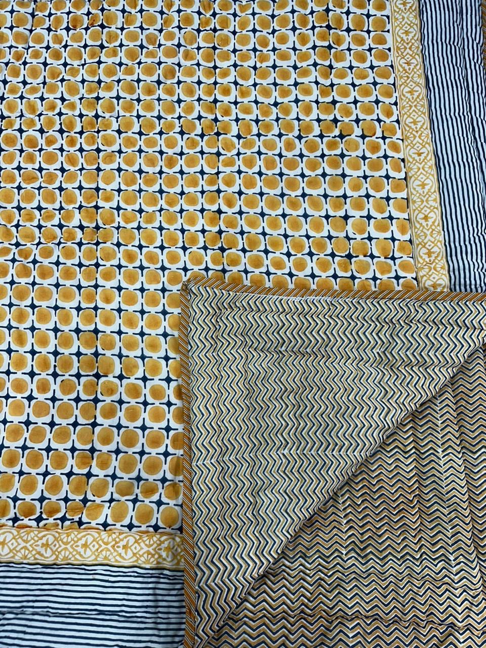 Dotted Dayira Block Printed Reversible Cotton Quilt (Razai)