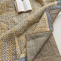 Dotted Dayira Block Printed Reversible Cotton Quilt (Razai)