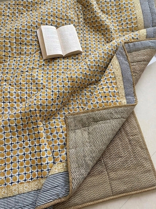Dotted Dayira Block Printed Reversible Cotton Quilt (Razai)