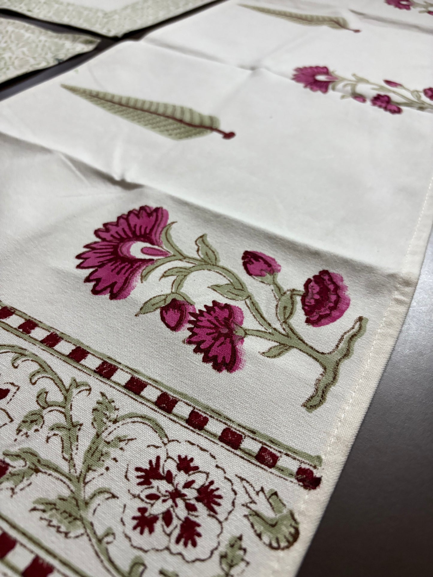 Hand Block Canvas Table Runner & 6 Mats Set