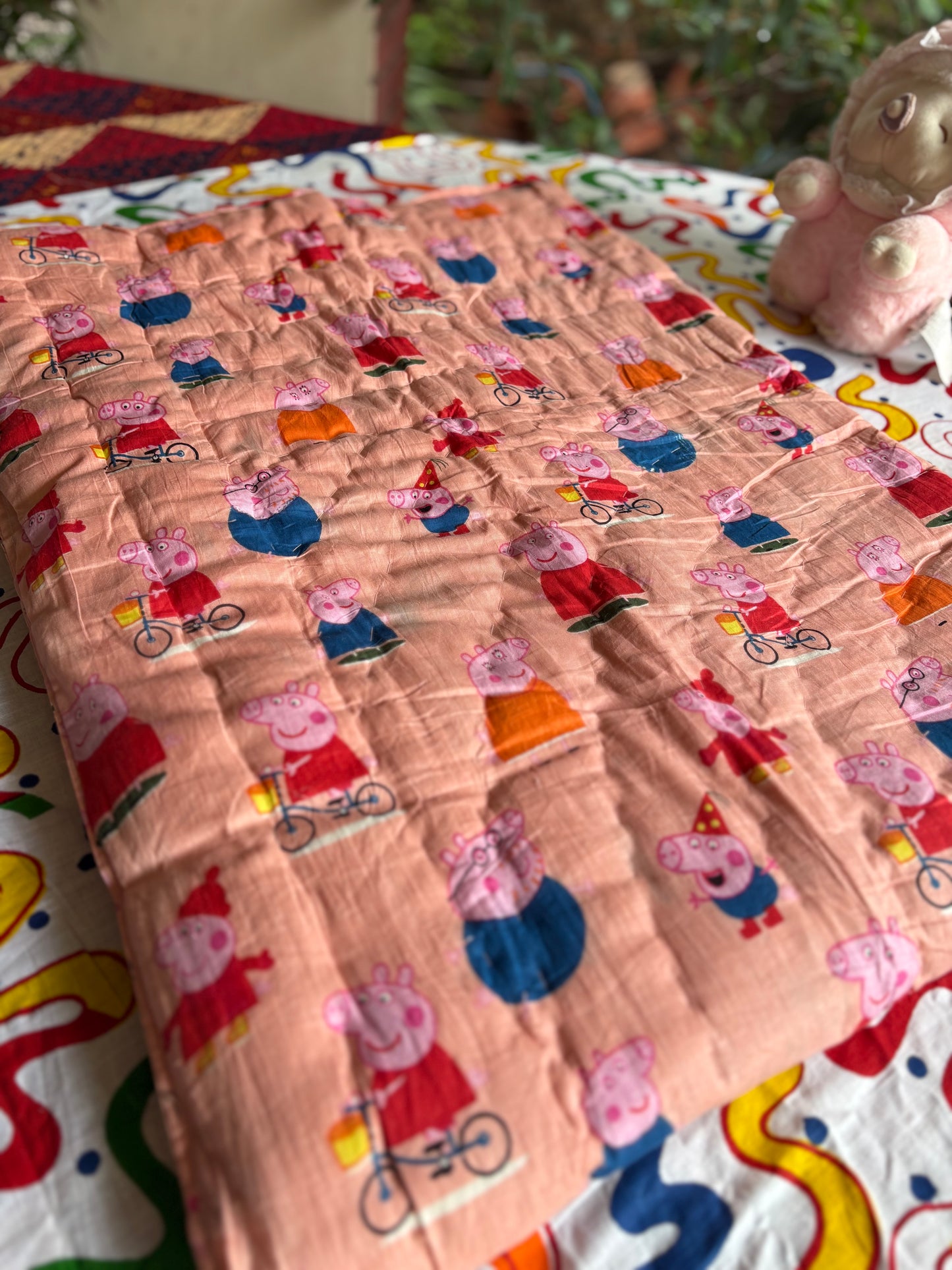 Peppa Pig Handblock Baby Quilt (Surgical Cotton)